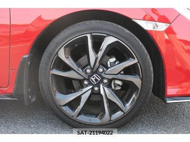 Honda CIVIC 2018-11 323096-13