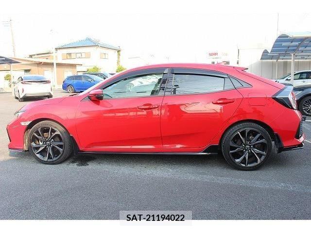 Honda CIVIC 2018-11 323096-10