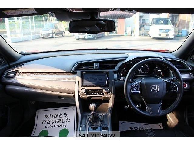 Honda CIVIC 2018-11 323096-17