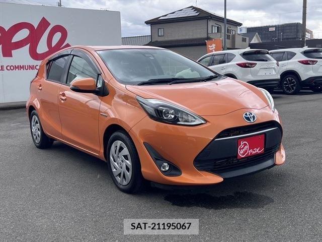 Toyota AQUA 2017-06 292108-2