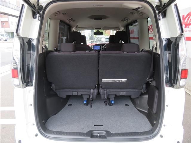 Nissan SERENA 2018-11 183286-12