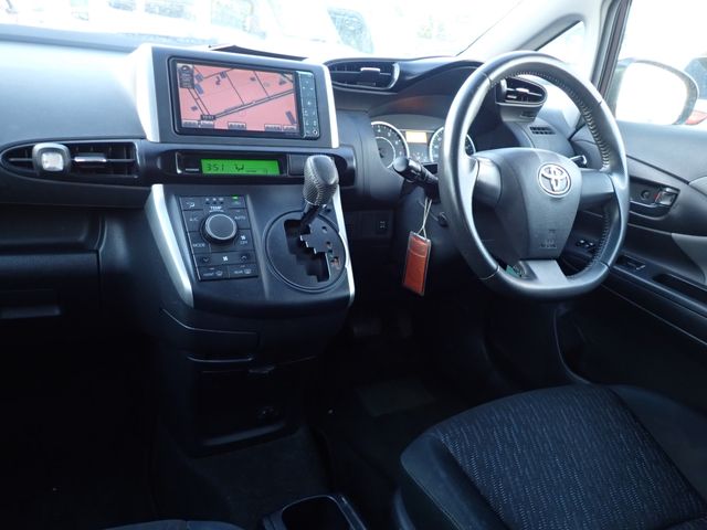 Toyota WISH 2010-11 183155-1