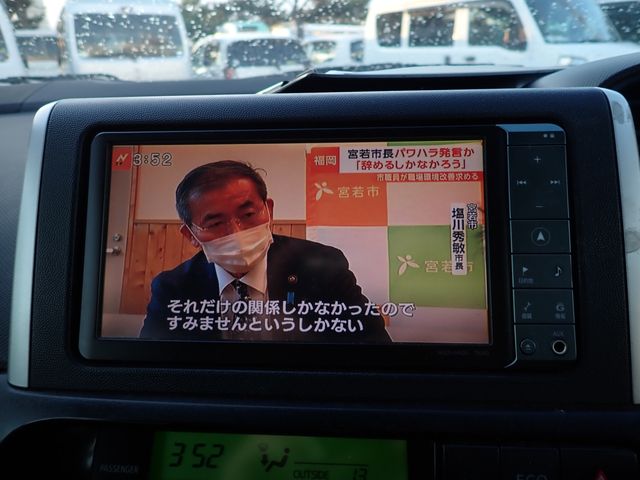 Toyota WISH 2010-11 183155-11