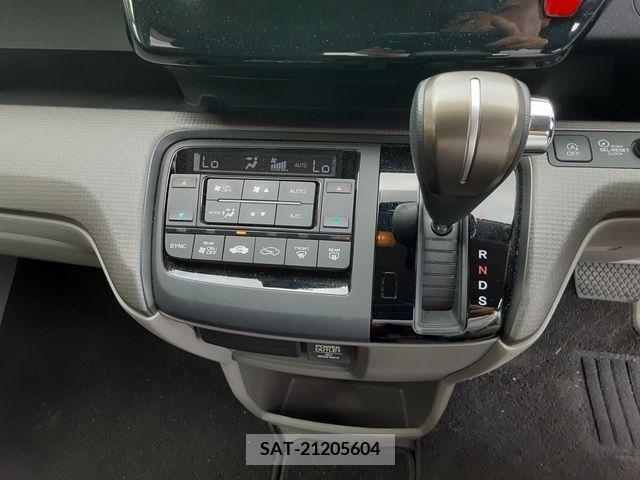 Honda STEP WGN 2017-06 340615-6