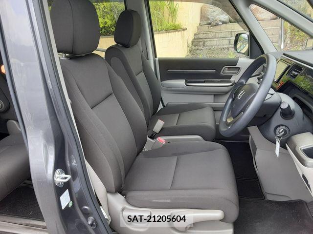 Honda STEP WGN 2017-06 340615-3