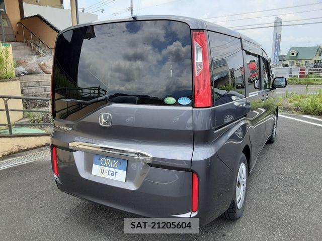 Honda STEP WGN 2017-06 340615-2