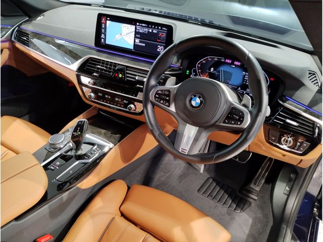 Bmw 5 SERIES 2023-02 15114-14
