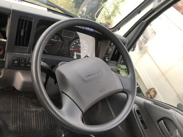 Isuzu ELF TRUCK 2017-03 26429-5
