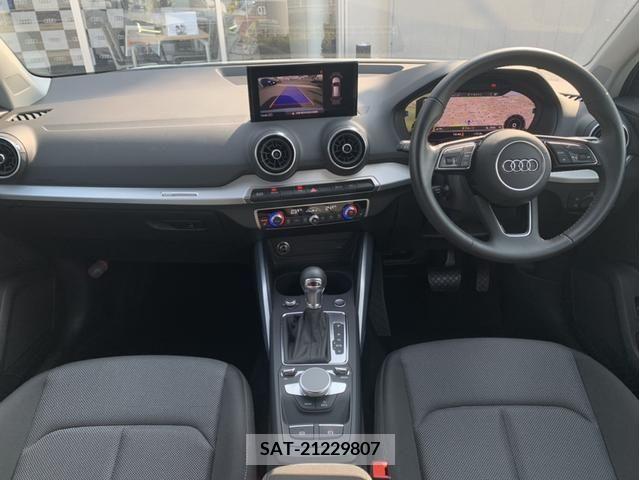 Audi Q2 2019-02 213271-8