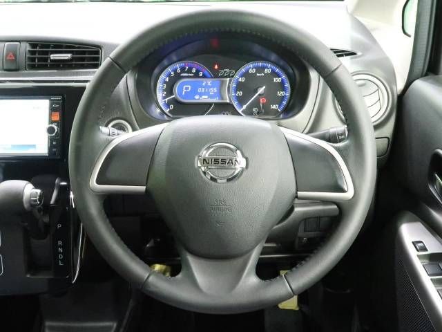 Nissan DAYZ 2015-05 9818-11