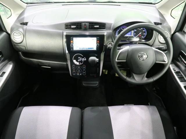 Nissan DAYZ 2015-05 9818-1