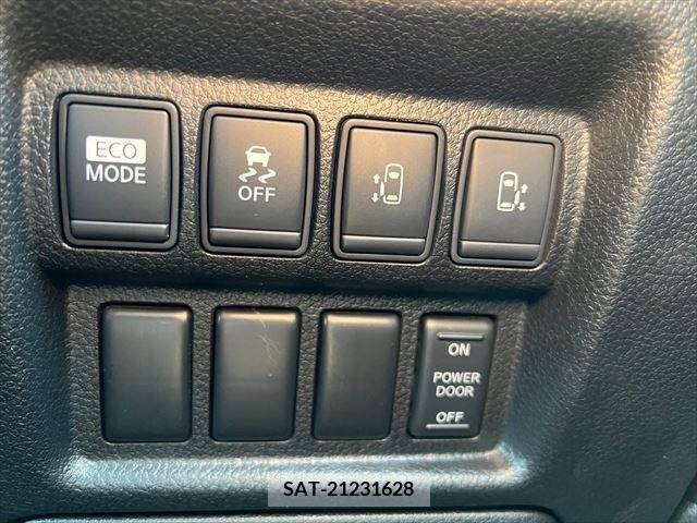 Nissan ELGRAND 2012-06 359723-4