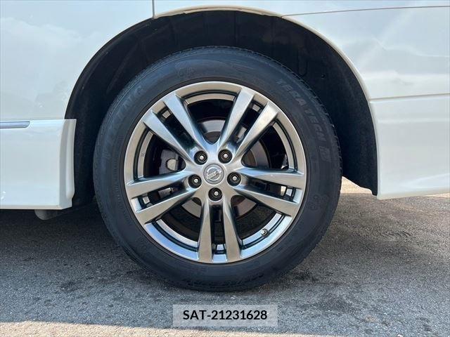 Nissan ELGRAND 2012-06 359723-28
