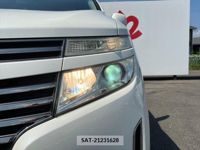 Nissan ELGRAND 2012-06 359723-11