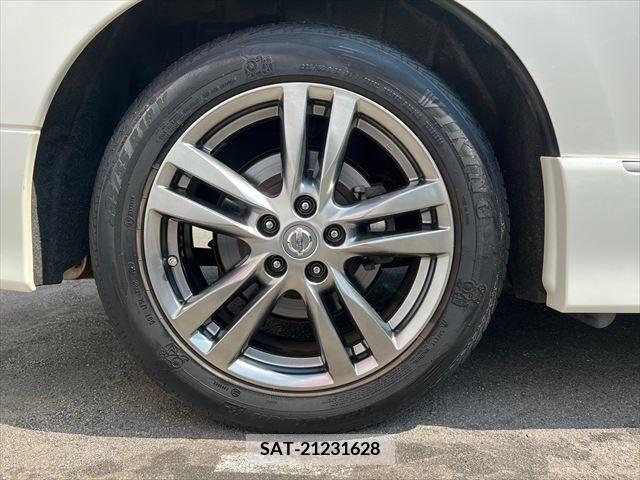 Nissan ELGRAND 2012-06 359723-27