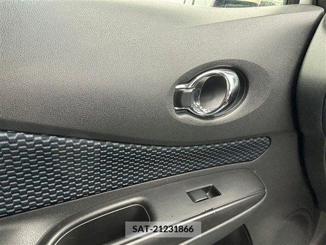 Nissan NOTE 2015-06 341406-29