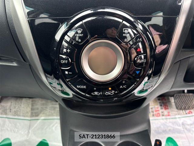 Nissan NOTE 2015-06 341406-23