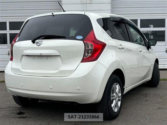 Nissan NOTE 2015-06 341406-4