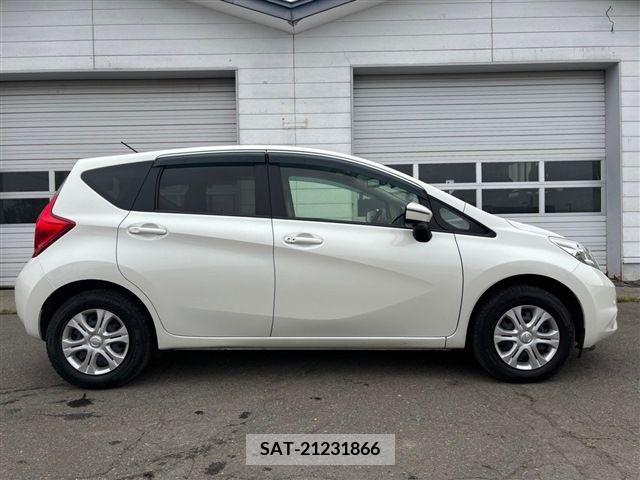 Nissan NOTE 2015-06 341406-3