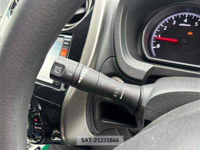 Nissan NOTE 2015-06 341406-17