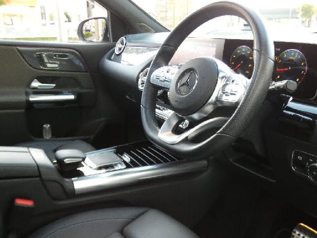 Mercedes Benz B-CLASS 2019-08 11080-11