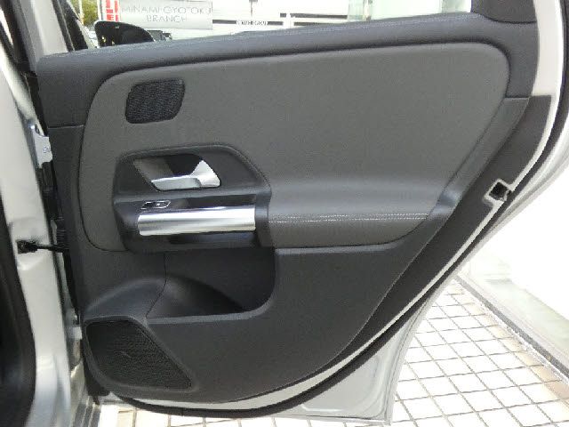 Mercedes Benz B-CLASS 2019-08 11080-22
