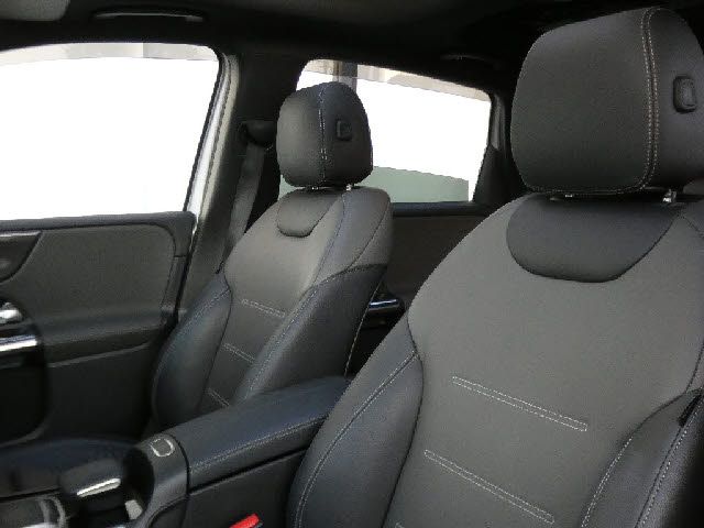 Mercedes Benz B-CLASS 2019-08 11080-25