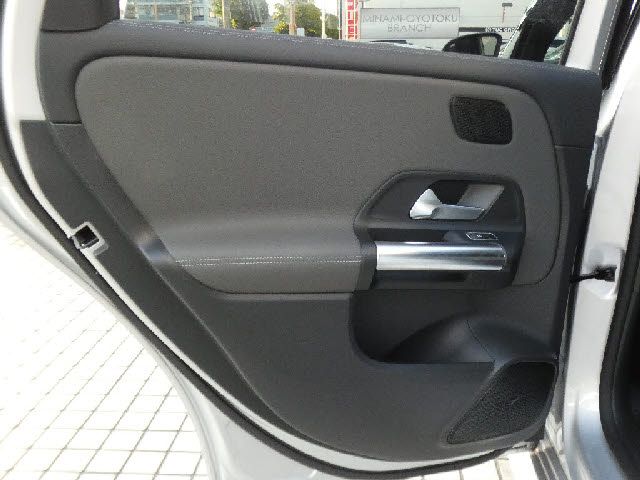 Mercedes Benz B-CLASS 2019-08 11080-21