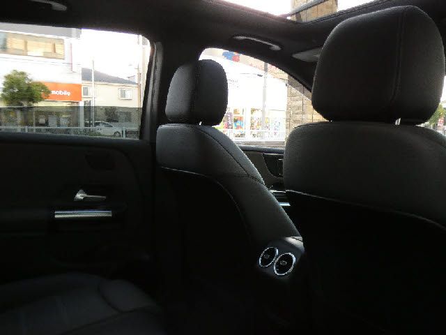 Mercedes Benz B-CLASS 2019-08 11080-27