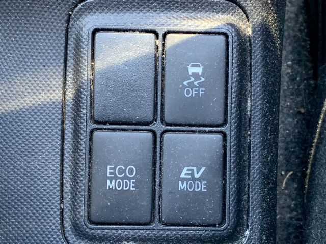 Toyota AQUA 2015-08 183019-20