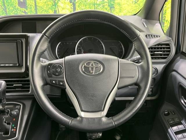 Toyota VOXY 2015-02 191833-12