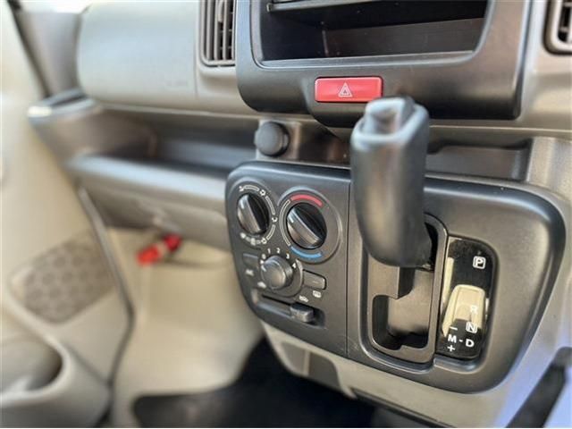 Mitsubishi MINICAB VAN 2016-09 21523-4