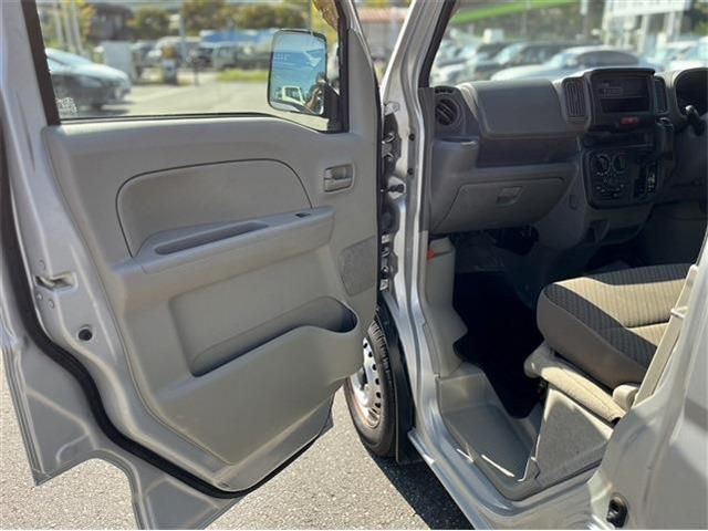Mitsubishi MINICAB VAN 2016-09 21523-20