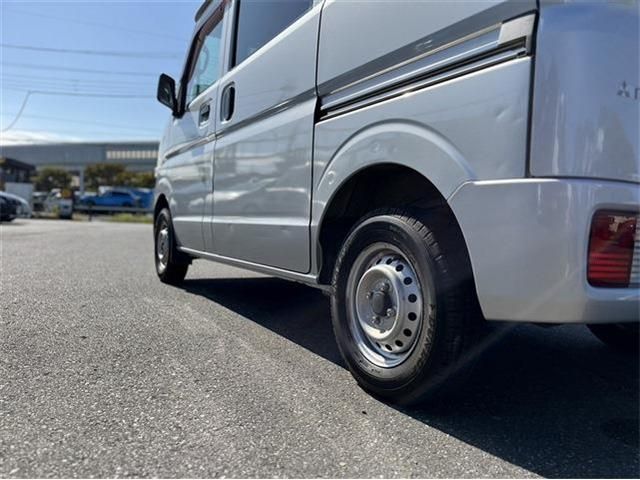 Mitsubishi MINICAB VAN 2016-09 21523-26