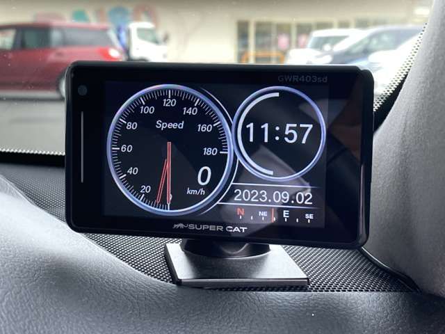 Toyota CROWN SEDAN 2017-01 23323-14