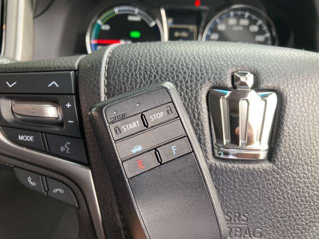 Toyota CROWN SEDAN 2017-01 23323-17