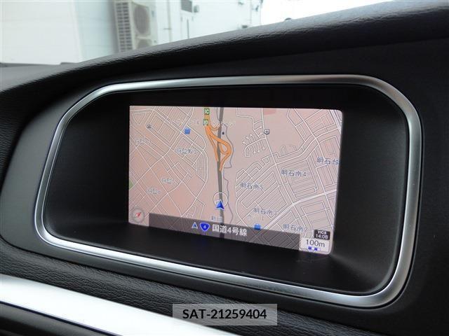 Volvo V40 2019-03 289696-11