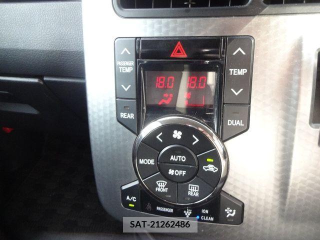 Toyota VOXY 2013-09 239058-16
