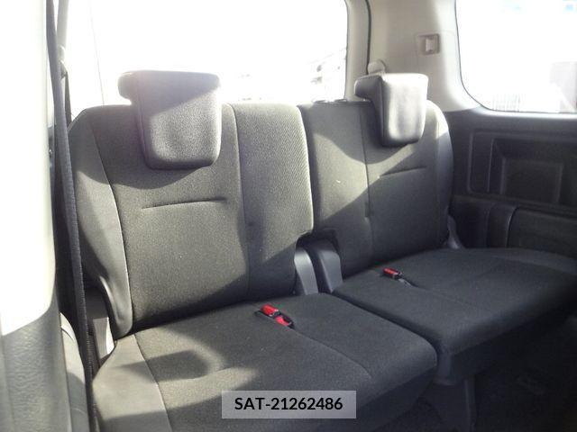 Toyota VOXY 2013-09 239058-10