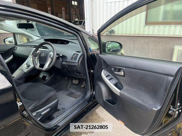 Toyota PRIUS 2013-11 366690-5