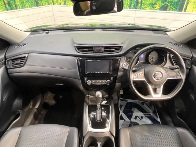 Nissan X-TRAIL 2017-11 4570-1