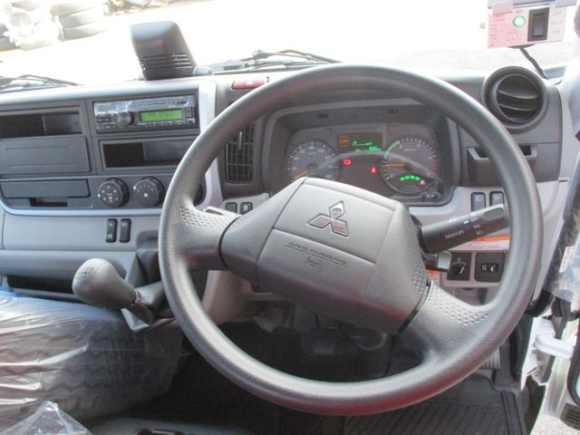 Mitsubishi CANTER 2023-05 14516-17