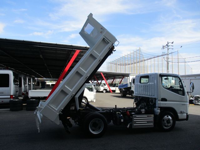 Mitsubishi CANTER 2023-05 14516-27