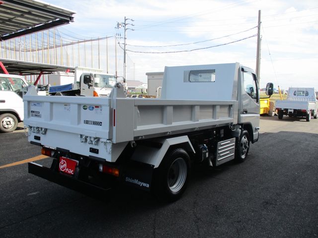 Mitsubishi CANTER 2023-05 14516-10