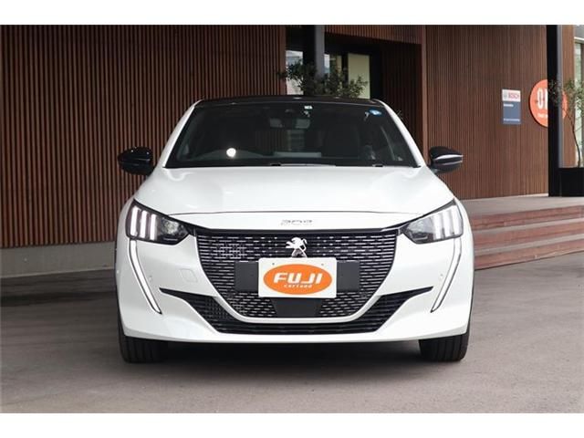 Peugeot 208 2022-07 5975-20
