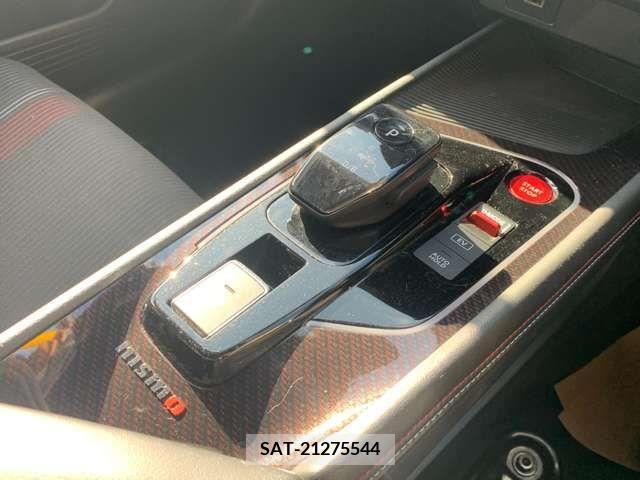 Nissan AURA 2022-04 207779-4