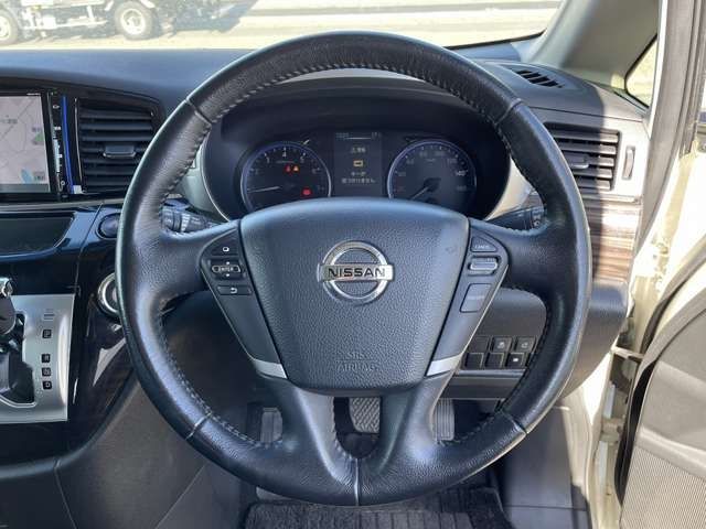Nissan ELGRAND 2017-01 15471-13