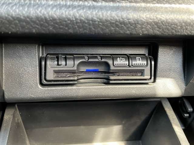 Nissan ELGRAND 2017-01 15471-20