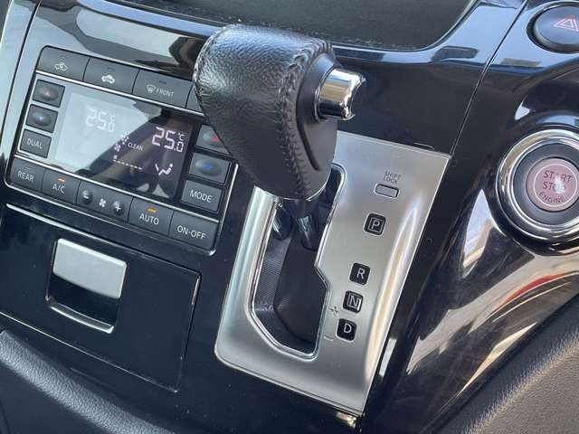Nissan ELGRAND 2017-01 15471-15