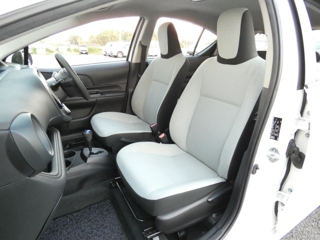 Toyota AQUA 2017-09 27067-20
